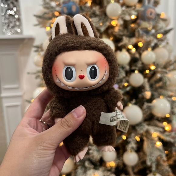 ラブブ Secret  Chestnut Cocoa finally got my first Labubu V1 SECRET — Chestnut Cocoa!! And